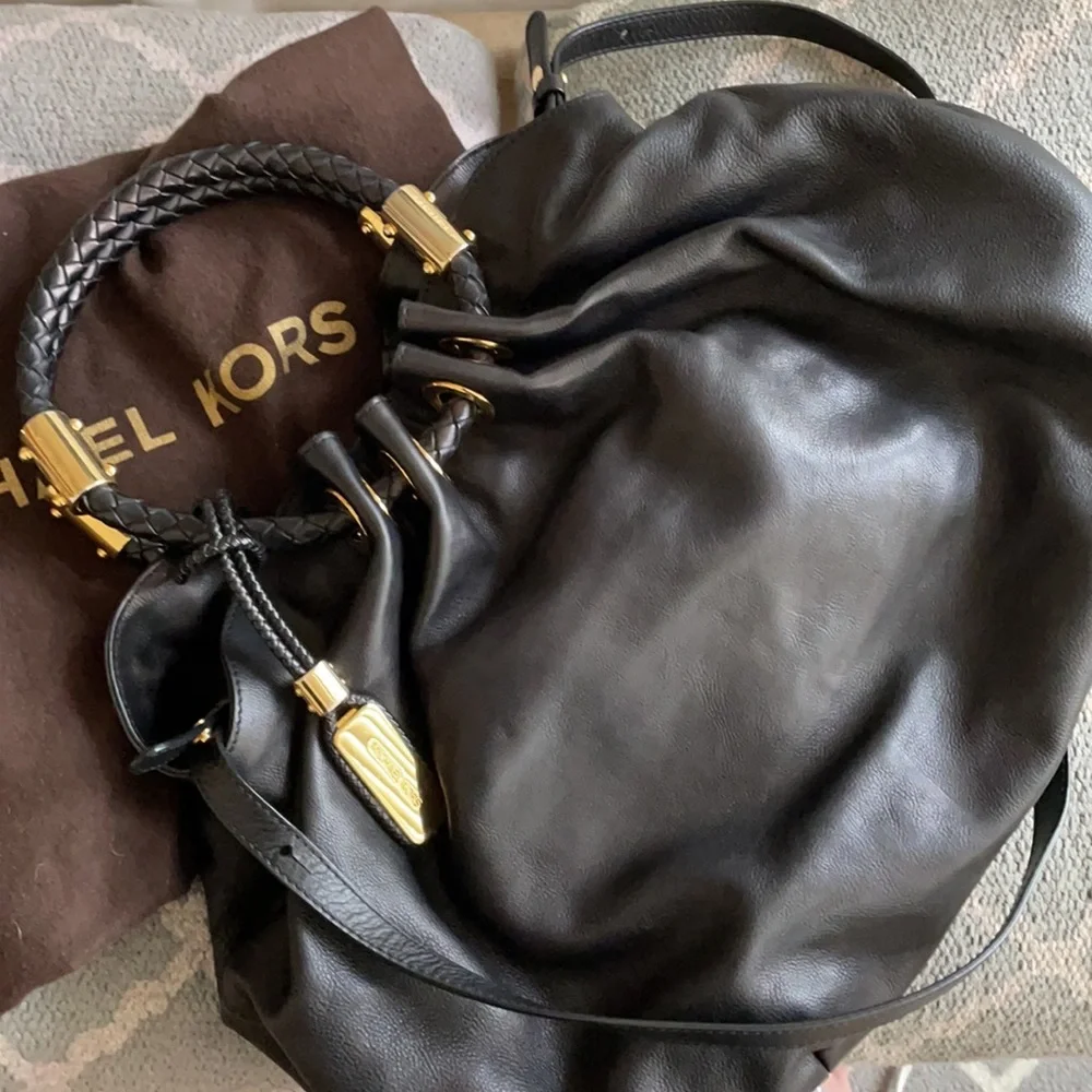 Michael Kors Collection Handbag in Black Leather - Picture 9 of 17